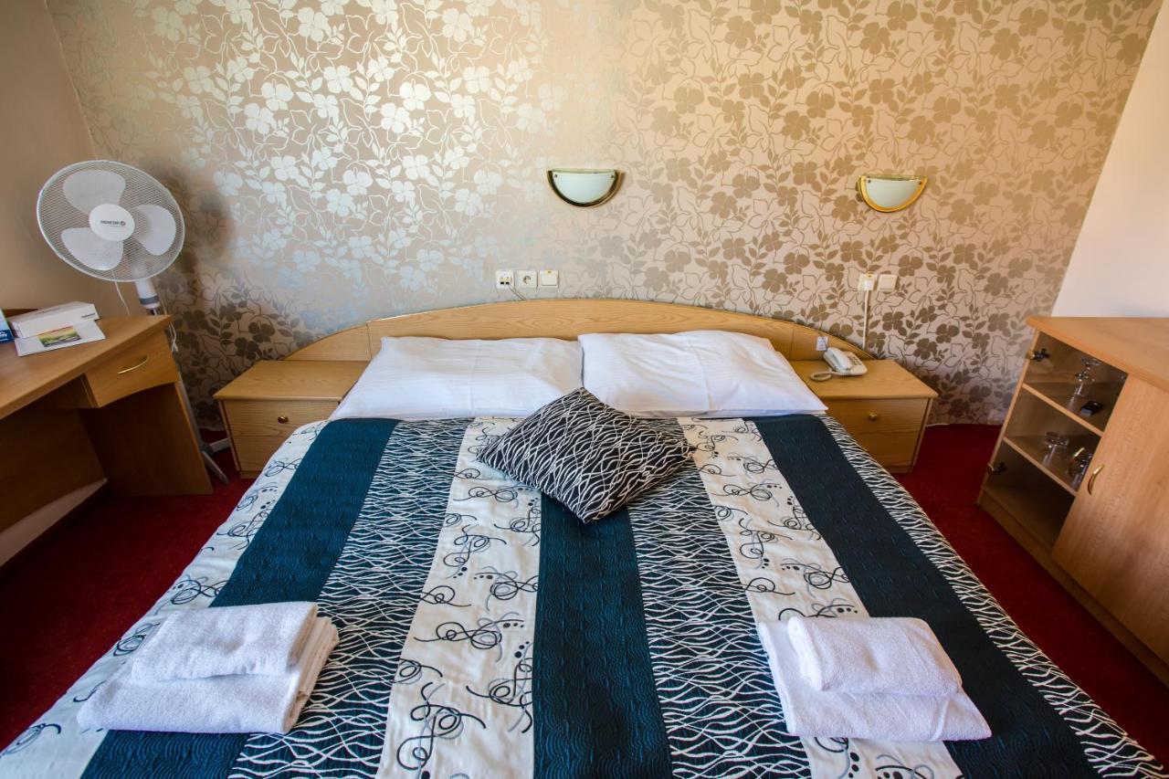 Hotel Pod Zamkom Bojnice Dış mekan fotoğraf