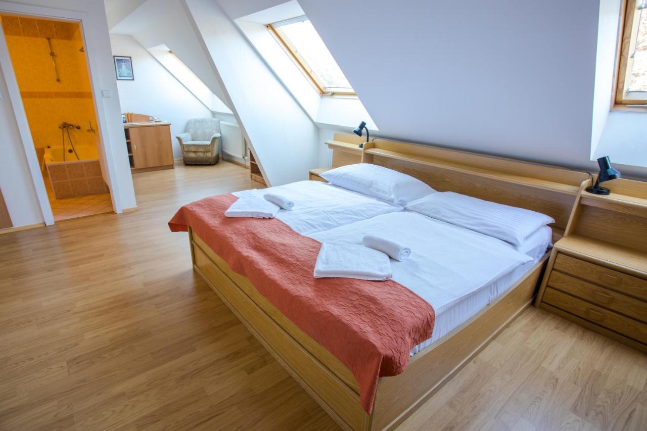 Hotel Pod Zamkom Bojnice Dış mekan fotoğraf